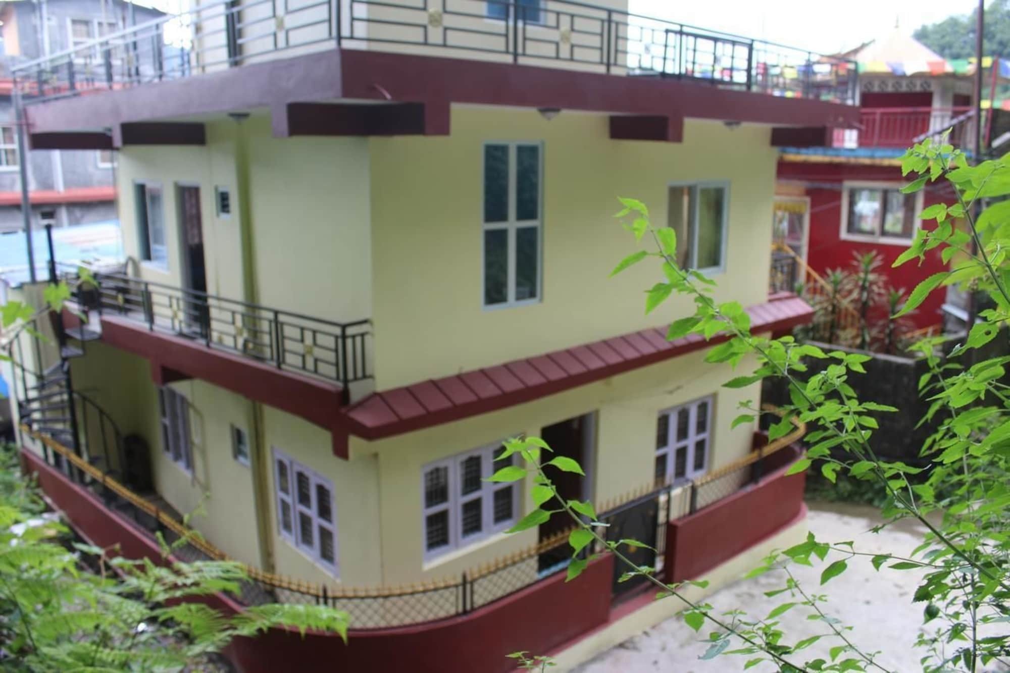 Bickey'S Homestay Pokhara Buitenkant foto